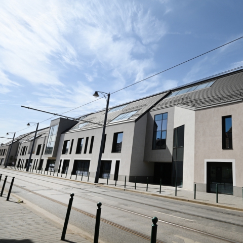 Roseville irodaház - St. James Klinika